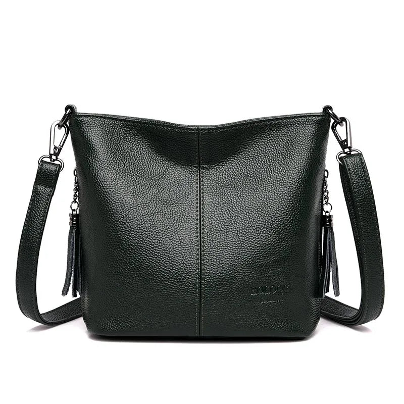 Bolsa "Lany Soft Tassel" – Elegância Casual com Estilo