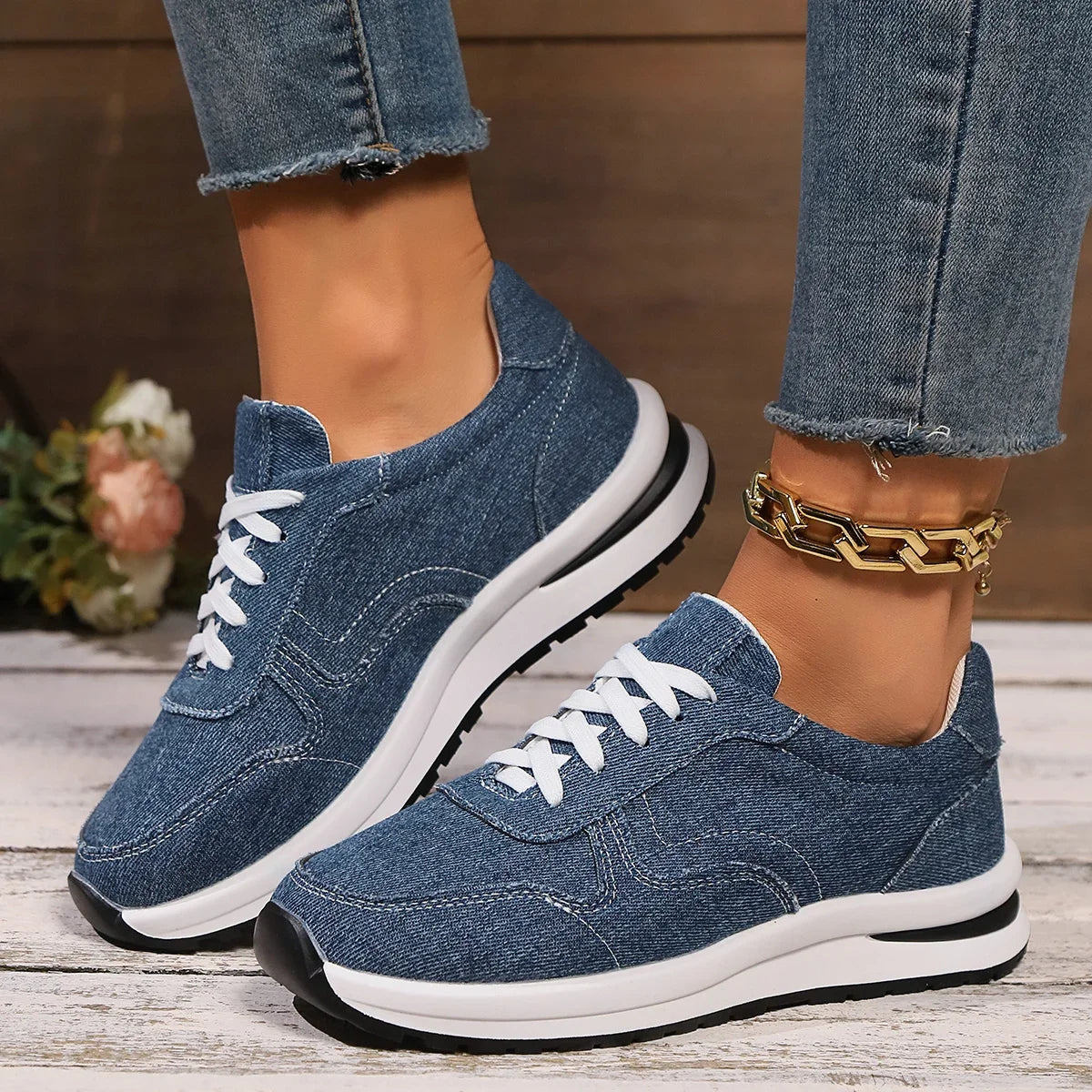 Lia Sneakers - Cool and comfortable