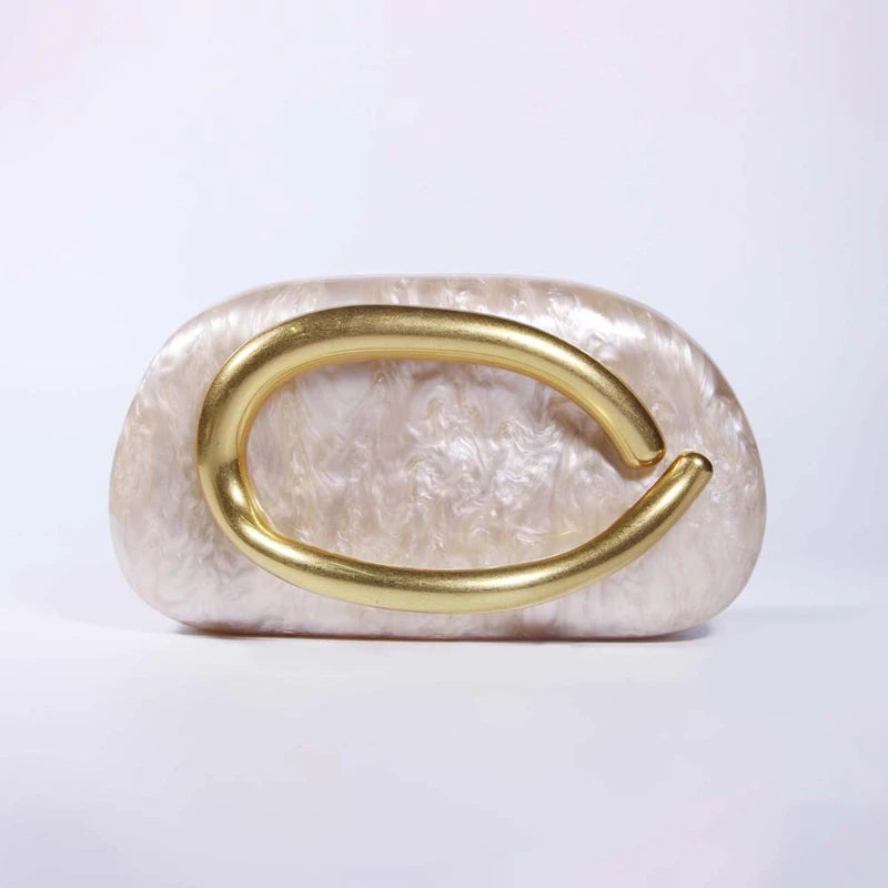 Clutch Rígida "Glamour" com Corrente e Detalhes em Gold