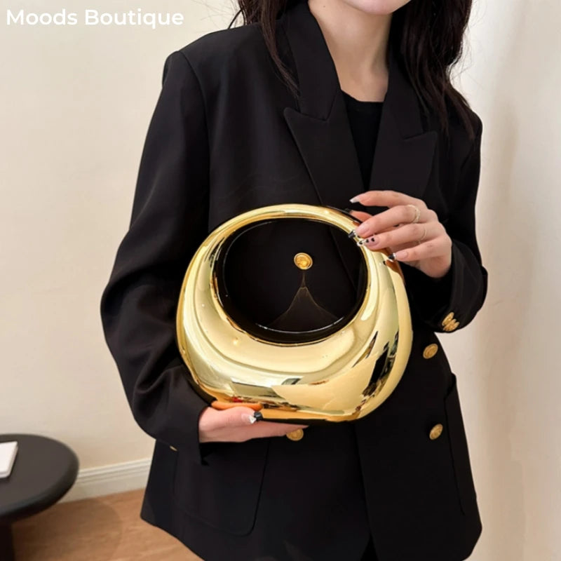 Clutch Dourada Reflexo de Luxo