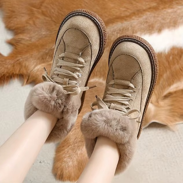Boot Ref: MIV25 Size: 35 BEIGE