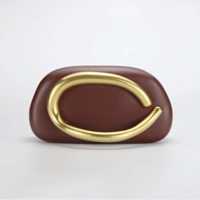 Clutch Rígida "Glamour" com Corrente e Detalhes em Gold