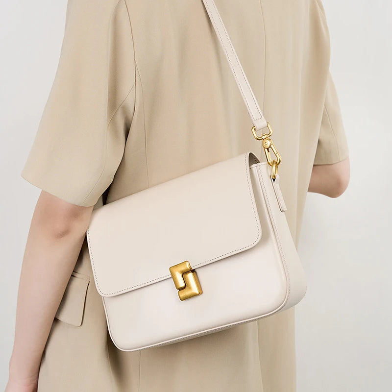Bolsa Quadrada "Lux Couro Legítimo 2621"
