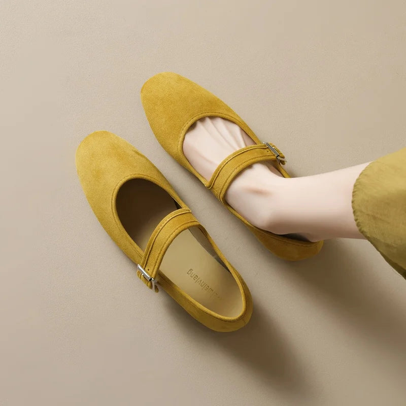 Edana San - Sapato Flat confortável ( Em Couro Camurça )