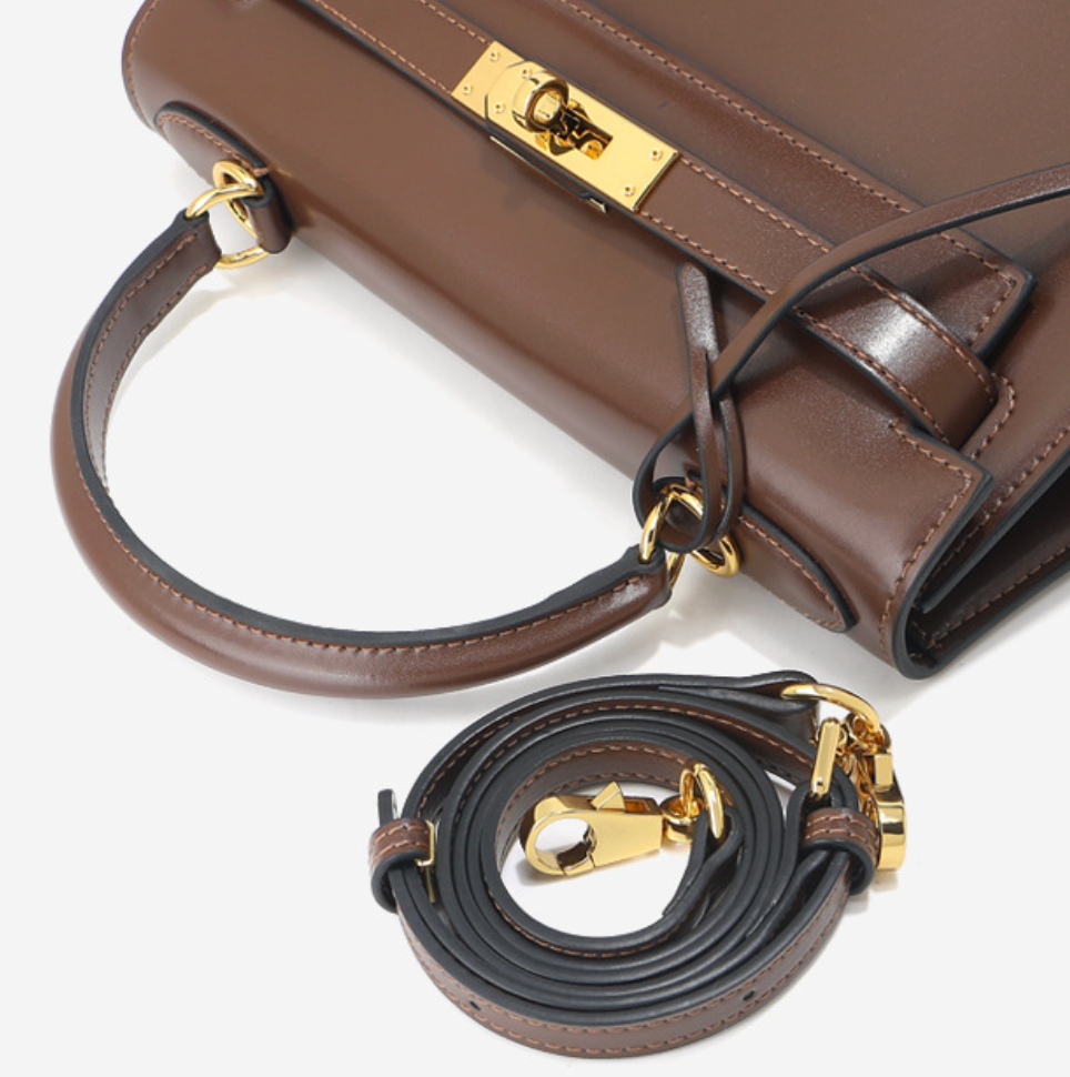 Grace Box – Bolsa Estruturada em Couro Genuíno Liso ( 28 CM )