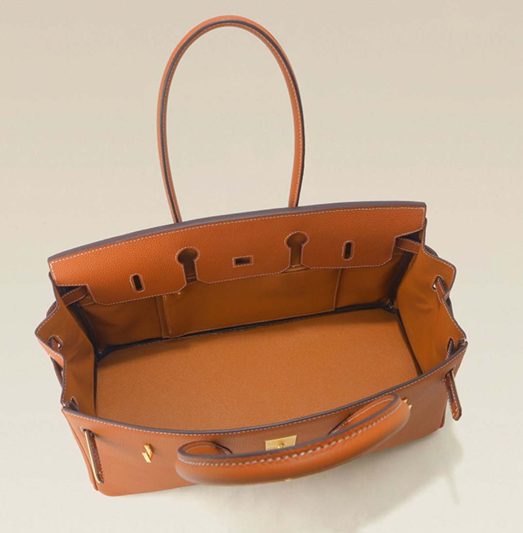 Jane Baguette – Bolsa 40 cm em Couro Genuíno Tipo Pebbled