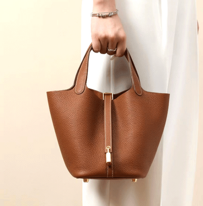 Camille Bucket – Bolsa Bucket em Couro Bovino Full-Grain
