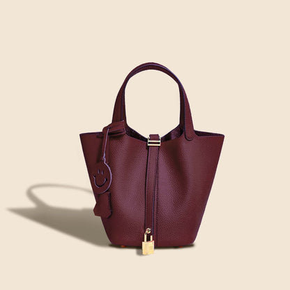 Camille Bucket – Bolsa Bucket em Couro Bovino Full-Grain