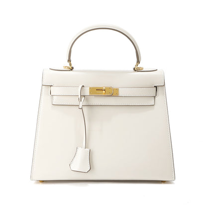 Grace Box – Bolsa Estruturada em Couro Genuíno Liso ( 28 CM )