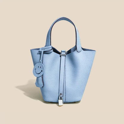 Camille Bucket – Bolsa Bucket em Couro Bovino Full-Grain