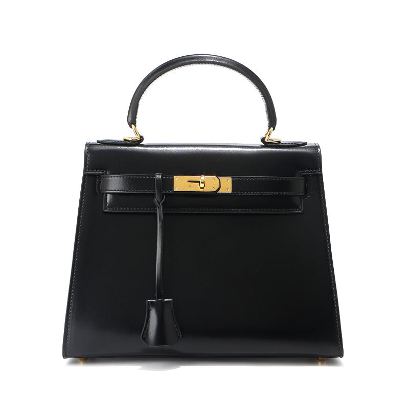 Grace Box – Bolsa Estruturada em Couro Genuíno Liso ( 28 CM )