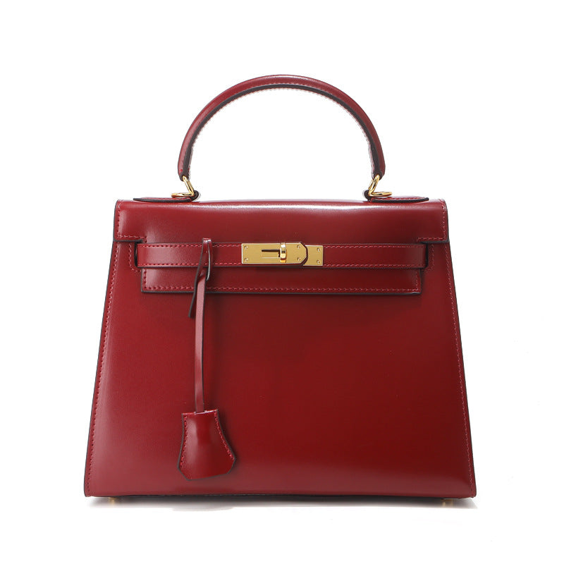 Grace Box – Bolsa Estruturada em Couro Genuíno Liso ( 28 CM )