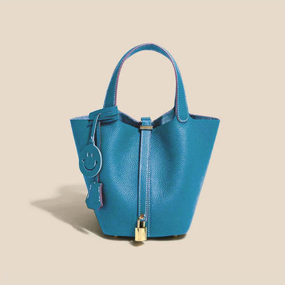 Camille Bucket – Bolsa Bucket em Couro Bovino Full-Grain