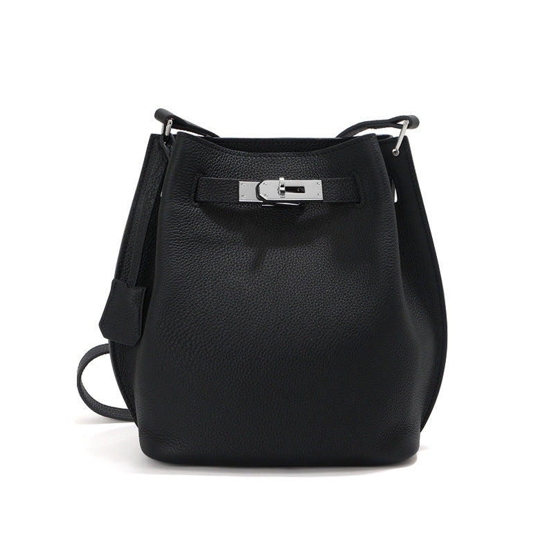 Noa Bucket – Togo Leather Bag