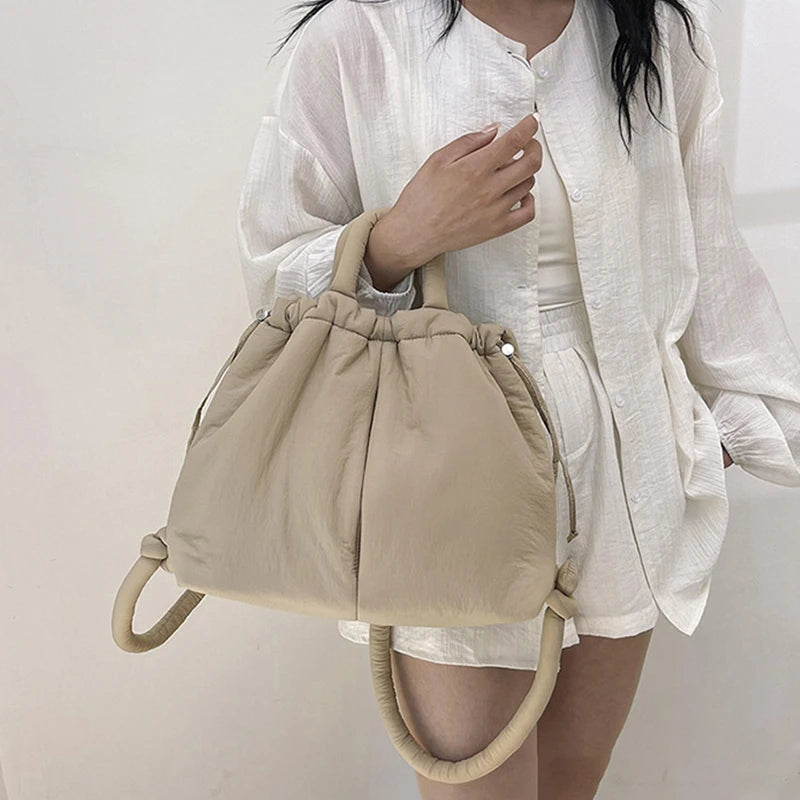 Bolsa Acolchoada "Nuvem Compacta"