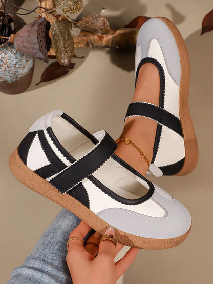 Claire Stride – Ténis Casual