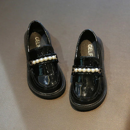 Caetana - Classic Shoe