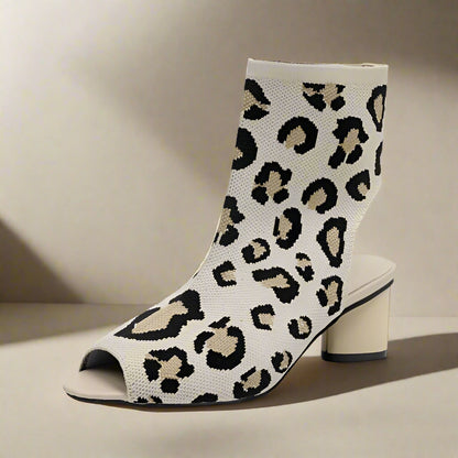Isadora Savage - Very Elegant and Comfortable Sandals