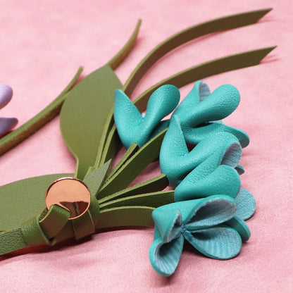 Fleur Élise – Porta-Chaves Floral em Pele para Carteiras ou Malas