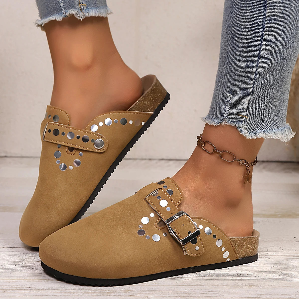 Madalena Comfort - Mules em Camurça Elegante
