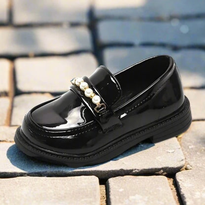 Caetana - Classic Shoe