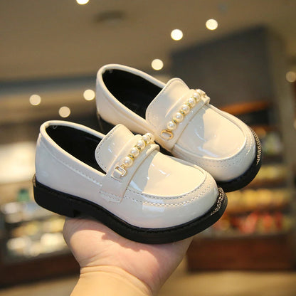 Caetana - Classic Shoe