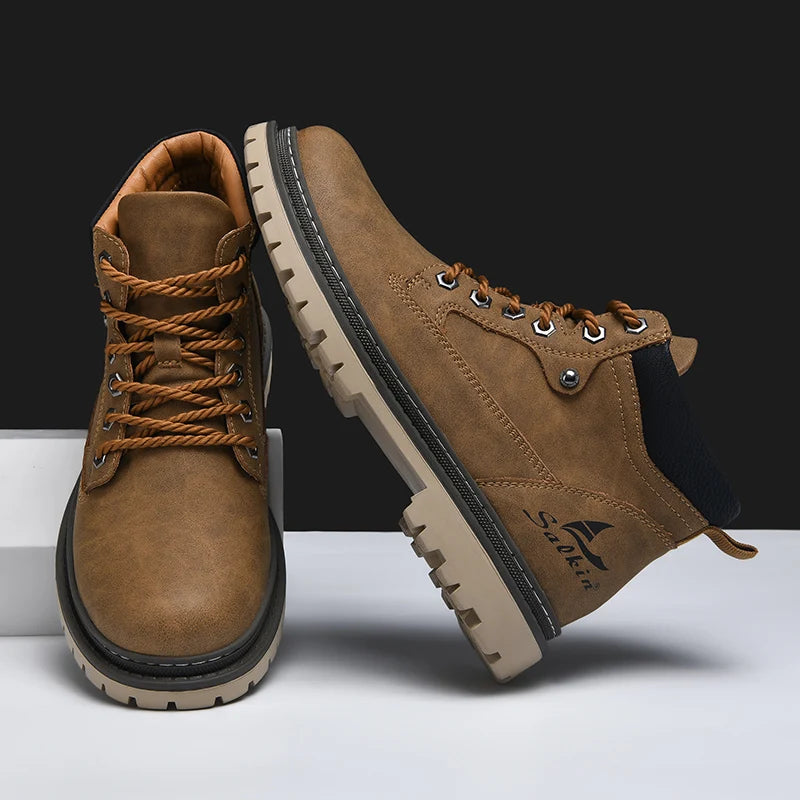 Cesar Boot - Bota Masculina Retro em Couro Split Leather 🍂