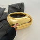 Clutch Dourada Reflexo de Luxo