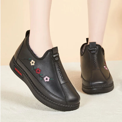 RAFFEZI 2.0 Sneakers - Comfortable, Waterproof, and Velvety