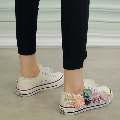 Flora 2 - Super Comfortable Casual Sneakers