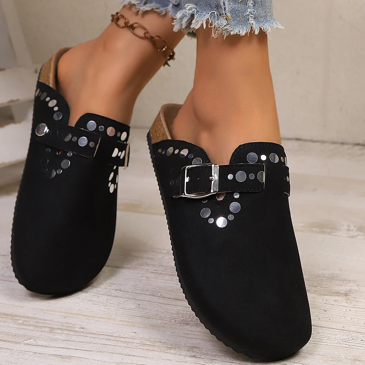 Madalena Comfort - Mules em Camurça Elegante