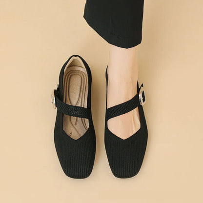 Victoria 2025 - Chaussure de style Mary Jane très élégante et confortable.