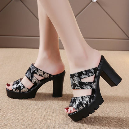 Platform Sandal - Monnica